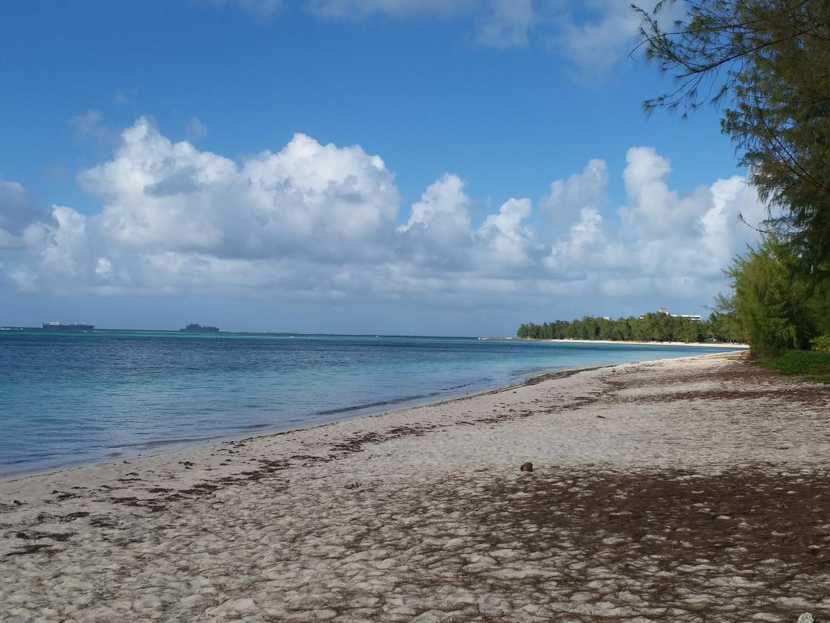 Saipan Beach Hotel Eksteriør billede